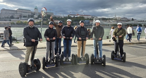 Commend, kerekeken is csak a biztonság